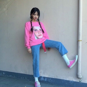 粉红系甜美可人小女生头像
