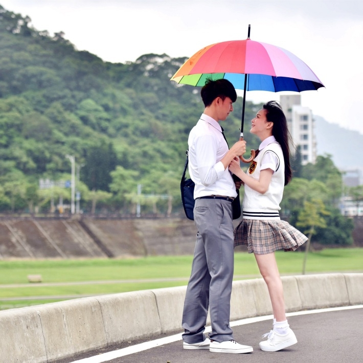 黄灿灿《半熟少女》宽屏壁纸