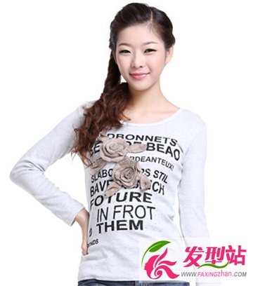 女生时尚偏分发型图片赏析 塑造优雅气质轻熟女