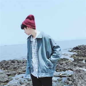 超帅的小清新95后男生头像