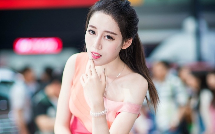 车展美女图片电脑壁纸大全