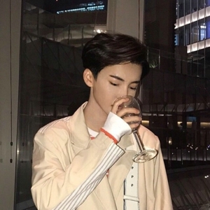 酷酷的个性帅哥qq男生头像