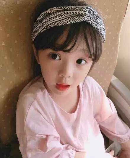 可爱的你都想有一个女儿了吧.