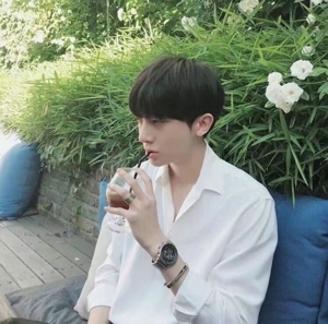 酷酷的个性帅哥qq男生头像