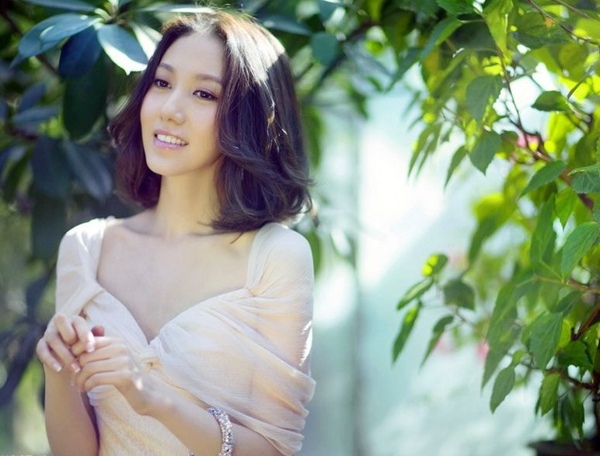 美女高露最新的唯美写真