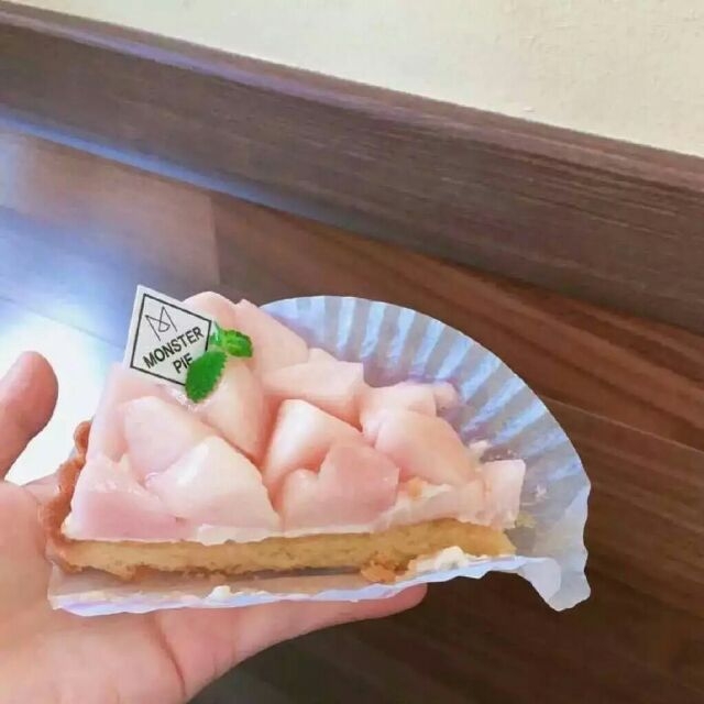 陪衬:水蜜桃挞.