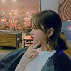 樱桃小口唯美清纯女生qq头像