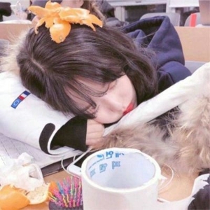 小家碧玉纯洁甜美女生头像