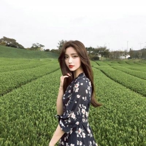 美丽的夏天是多彩的  唯美小清新意境可爱漂亮女生头像