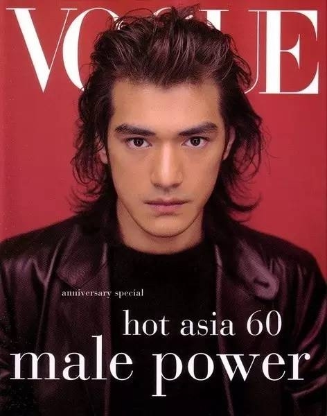 清爽的男士露额发型设计