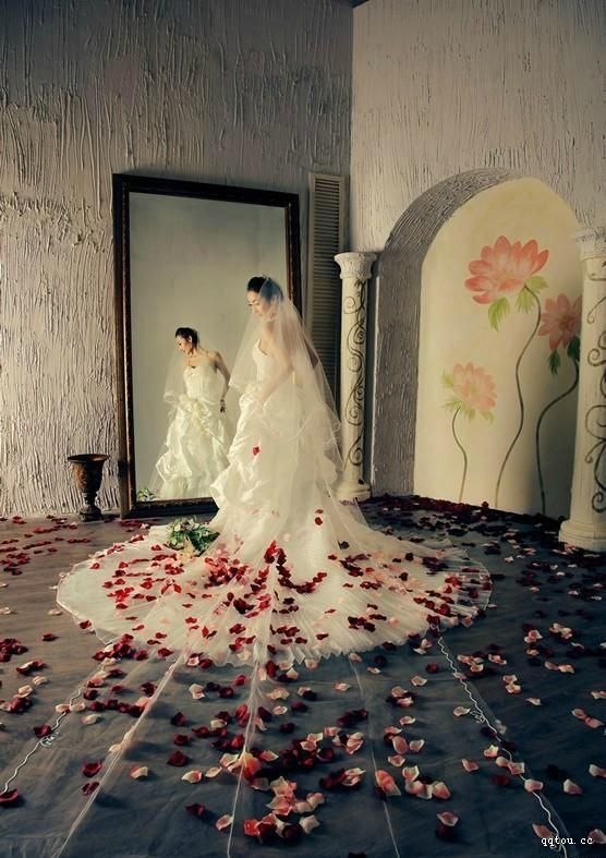 ♔     女人要穿最美的婚纱嫁最爱的人