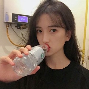 气质养眼韩范十足小清新女生微信头像