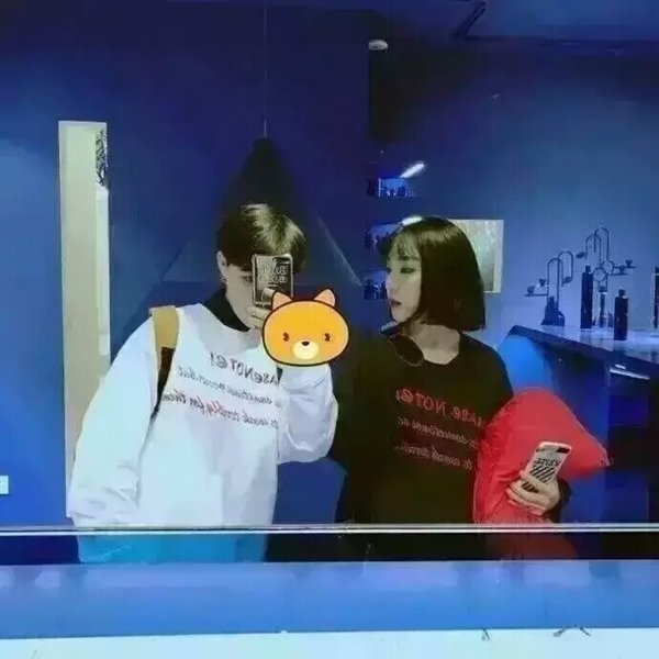浮沉浪似人潮，哪会没有思念。