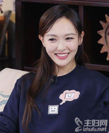 唐嫣偏分长发发型 可甜美可女神