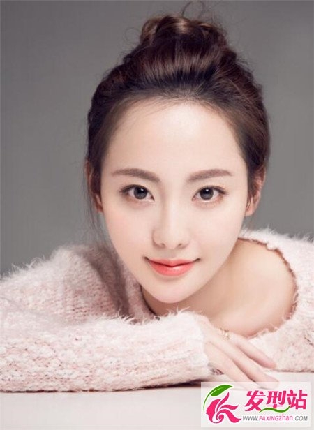 女生长发怎么扎好看 文艺小清新盘发