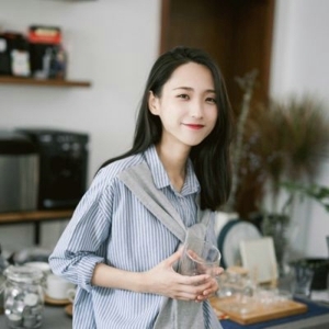 美丽的夏天是多彩的  唯美小清新意境可爱漂亮女生头像