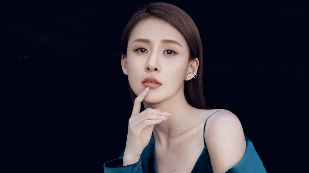 美女贾青桌面壁纸