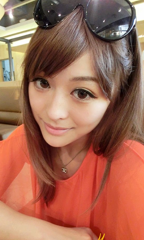 精挑细选性感好看的新生代美女手机壁纸下载