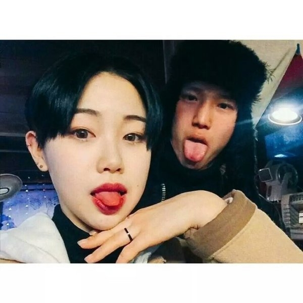 浮沉浪似人潮，哪会没有思念。