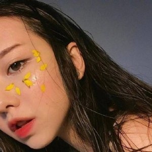 气质养眼韩范十足小清新女生微信头像