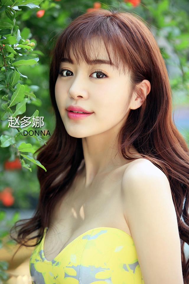 夏日气质美女赵多娜高清手机壁纸下载