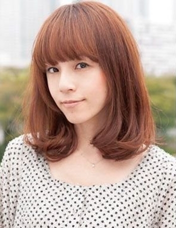 最受欢迎的女生短卷发 梨花头抢眼