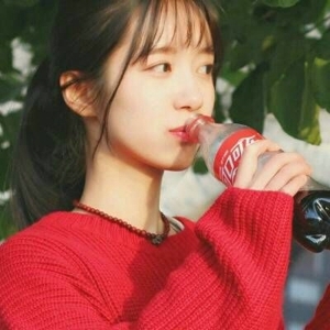 水灵秀气俏皮天真微信女生头像