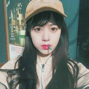 好看清纯气质长发美女微博头像