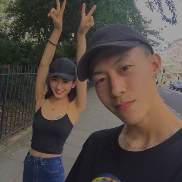 浮沉浪似人潮，哪会没有思念。