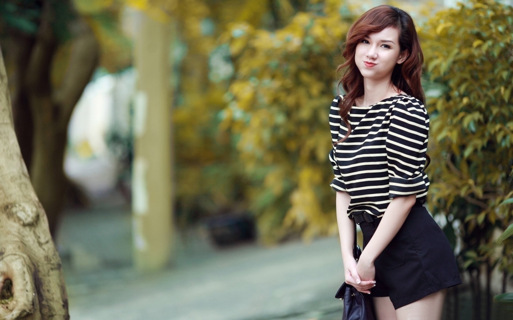 小清新美女清纯甜美高清桌面壁纸