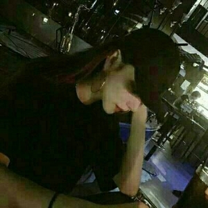 樱桃小口唯美清纯女生qq头像