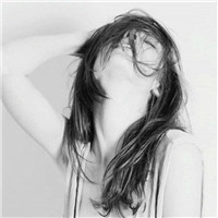 不想再爱了 每次都受伤  伤感颓废女生欧美头像