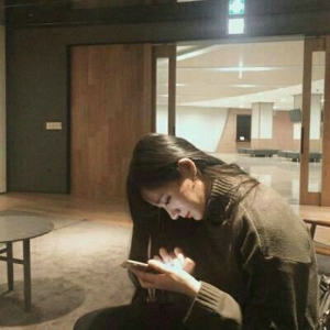 樱桃小口唯美清纯女生qq头像