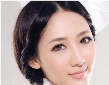 简单易学的辫子编发发型  时尚优雅看不腻