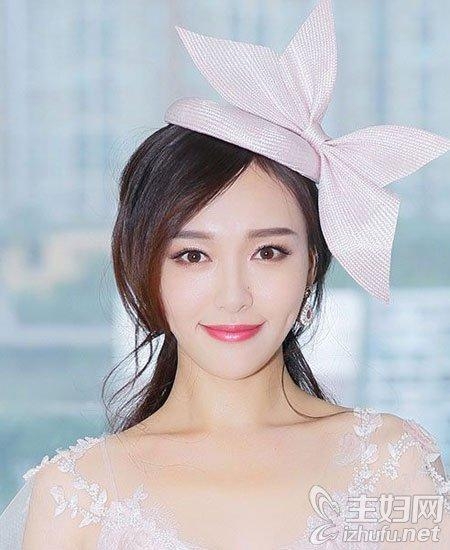 唐嫣偏分长发发型 可甜美可女神