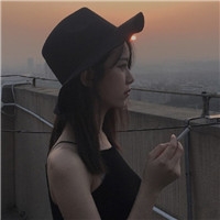不想再爱了 每次都受伤  伤感颓废女生欧美头像