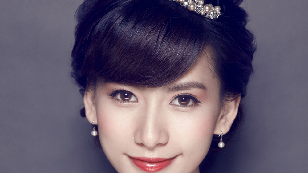 精选时尚性感美女高清图片电脑桌面宽屏壁纸