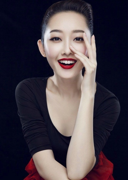 蒋梦婕红唇美若天仙写真
