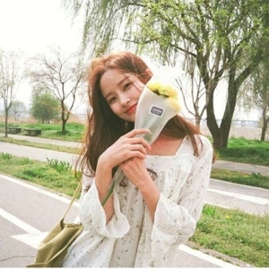 美丽的夏天是多彩的  唯美小清新意境可爱漂亮女生头像