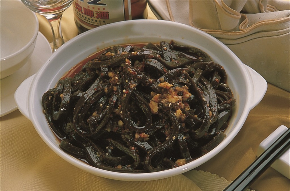 酸辣黑米皮凉菜系列美食素材图片