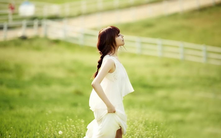 韩国美女崔准熙JUNIEL壁纸
