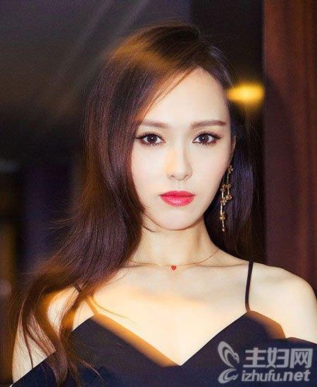 唐嫣偏分长发发型 可甜美可女神