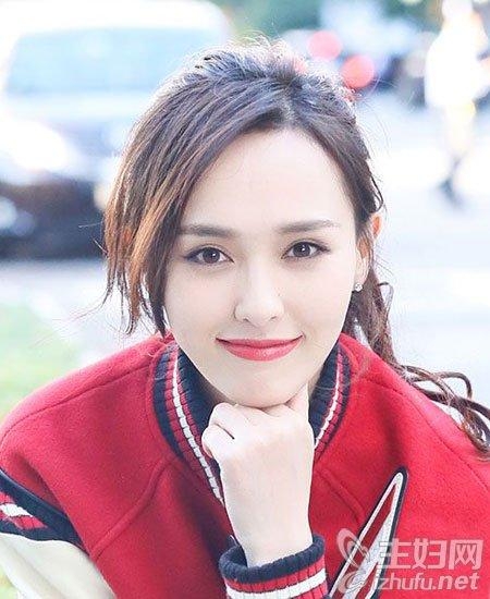唐嫣偏分长发发型 可甜美可女神
