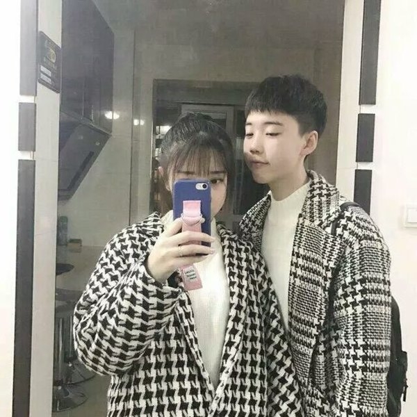 浮沉浪似人潮，哪会没有思念。