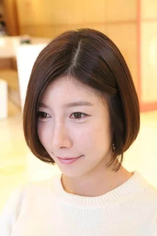女生漂亮短发
