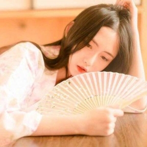 温柔清纯可人小清新唯美意境女生头像