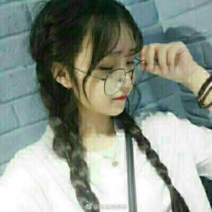 樱桃小口唯美清纯女生qq头像