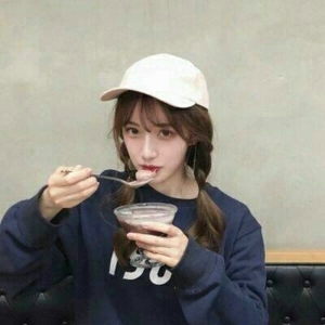 樱桃小口唯美清纯女生qq头像
