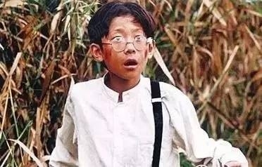 清爽的男士露额发型设计