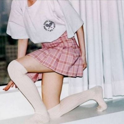 女生图片唯美清新有点性感的2018 时而活泼开朗时而霸气狠毒